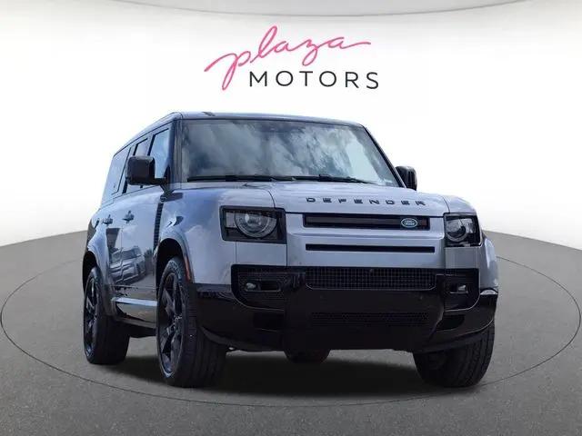 2023 Land Rover Defender 130 X-Dynamic SE