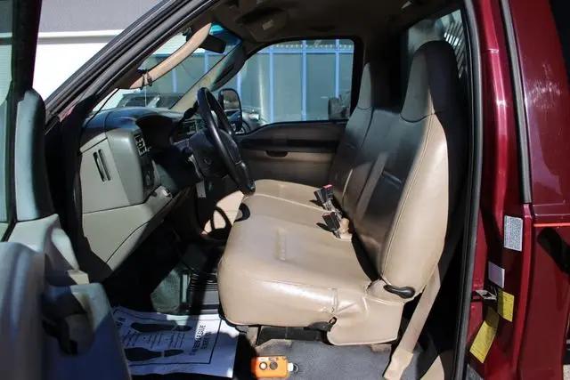 2004 Ford F-350 XL