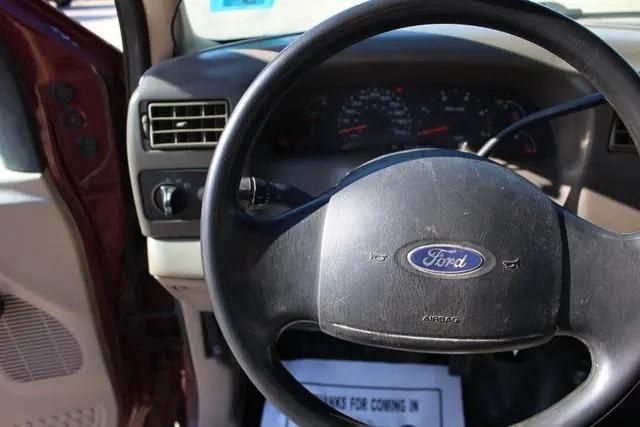 2004 Ford F-350 XL