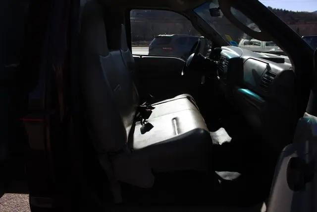 2004 Ford F-350 XL