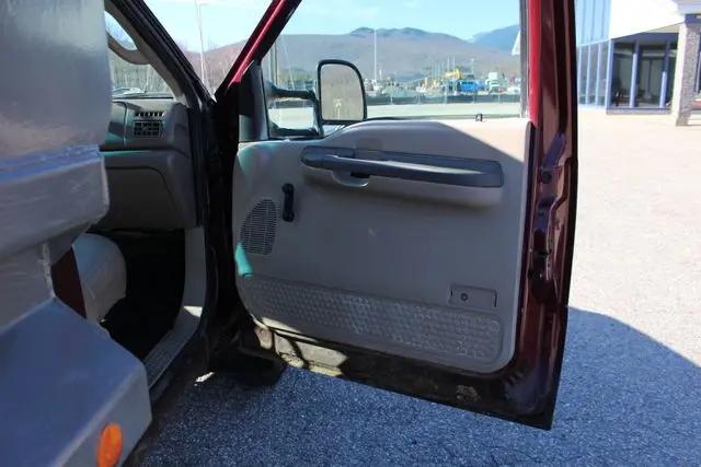 2004 Ford F-350 XL