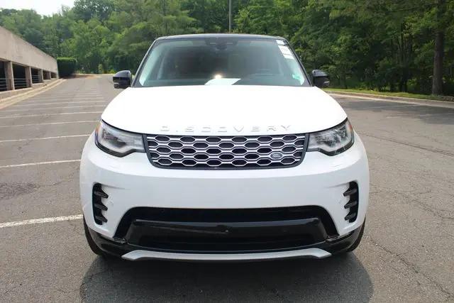 2025 Land Rover Discovery P360 Metropolitan Edition