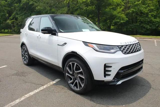 2025 Land Rover Discovery P360 Metropolitan Edition
