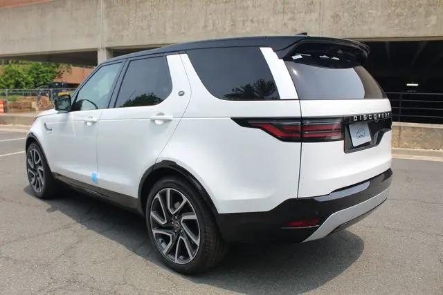 2025 Land Rover Discovery P360 Metropolitan Edition