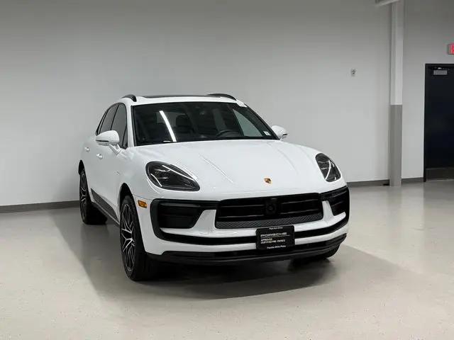 2026 Porsche Macan Macan