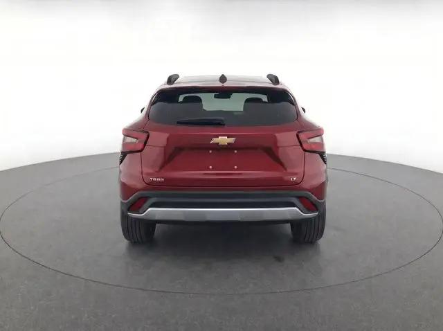 2025 Chevrolet Trax FWD LT