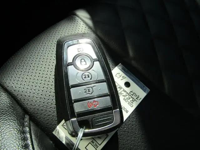2024 Ford Edge Titanium
