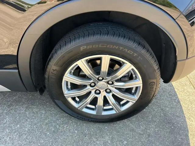 2023 Cadillac XT4 FWD Premium Luxury