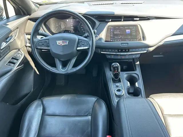 2023 Cadillac XT4 FWD Premium Luxury