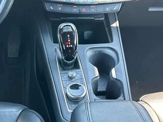 2023 Cadillac XT4 FWD Premium Luxury