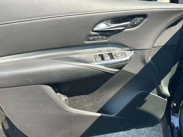 2023 Cadillac XT4 FWD Premium Luxury