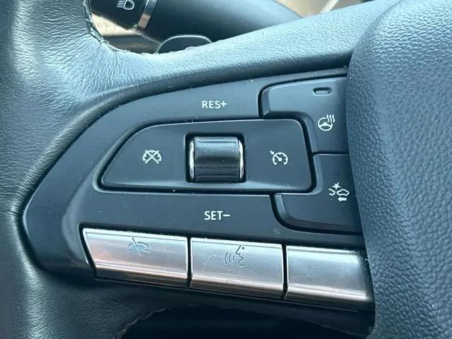 2023 Cadillac XT4 FWD Premium Luxury