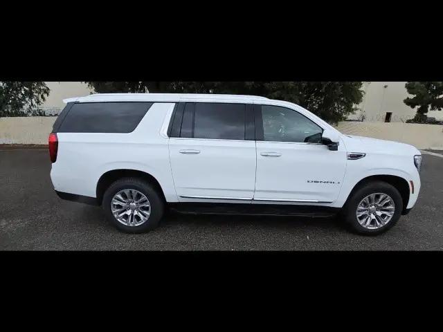2025 GMC Yukon XL 4WD Denali