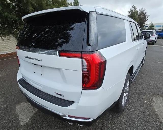 2025 GMC Yukon XL 4WD Denali