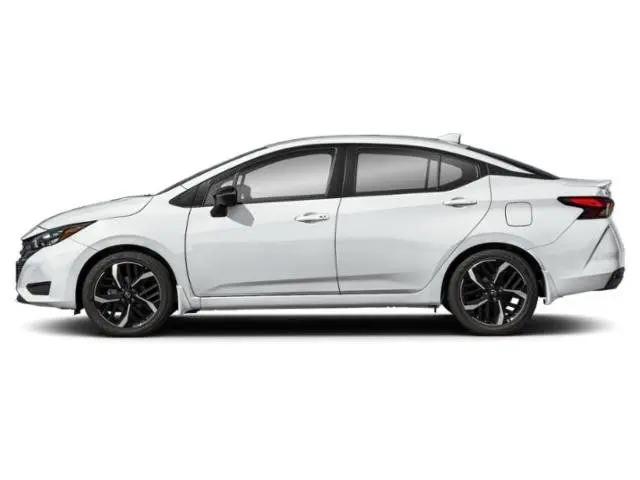 2025 Nissan Versa 1.6 SR