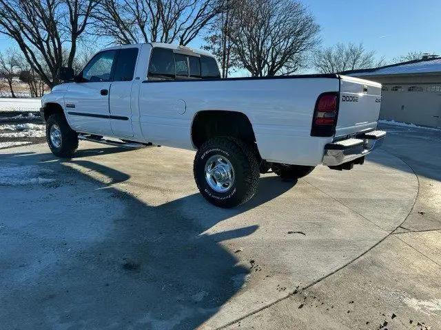 2001 Dodge Ram 2500 Base