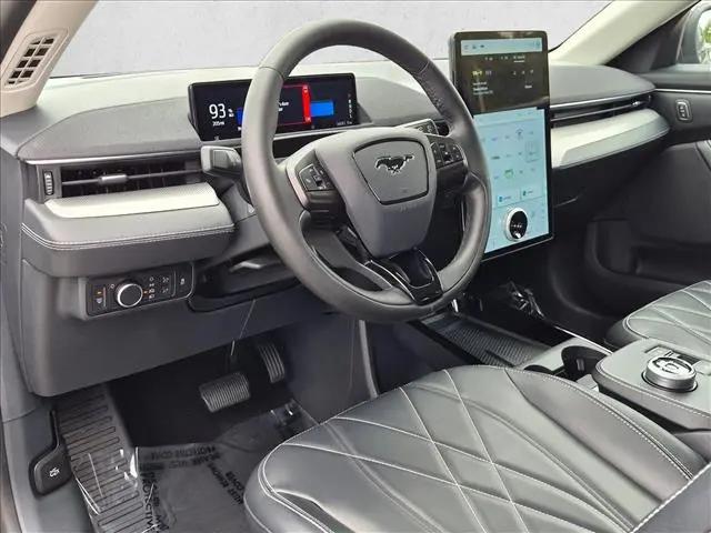 2022 Ford Mustang Mach-E Select