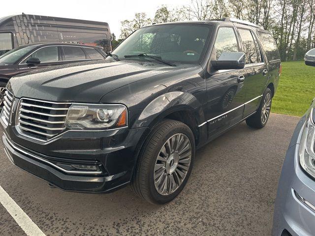 2015 Lincoln Navigator Base