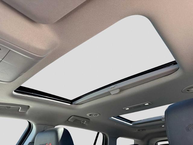 2022 GMC Acadia AWD AT4