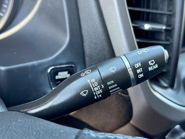 2022 GMC Acadia AWD AT4