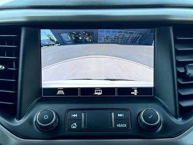 2022 GMC Acadia AWD AT4