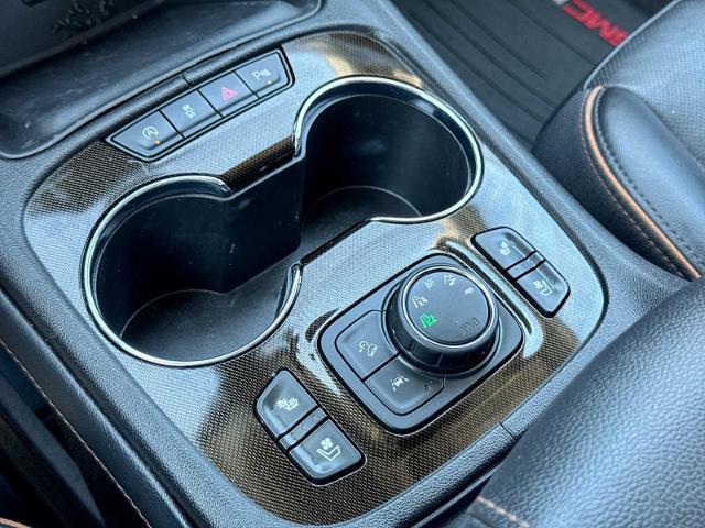 2022 GMC Acadia AWD AT4