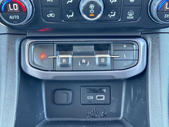 2022 GMC Acadia AWD AT4