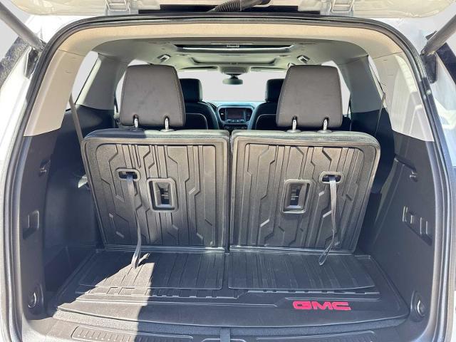 2022 GMC Acadia AWD AT4