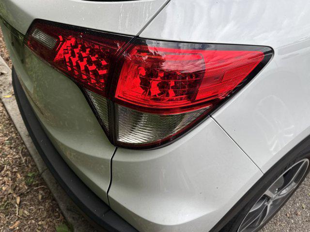 2022 Honda HR-V 2WD EX