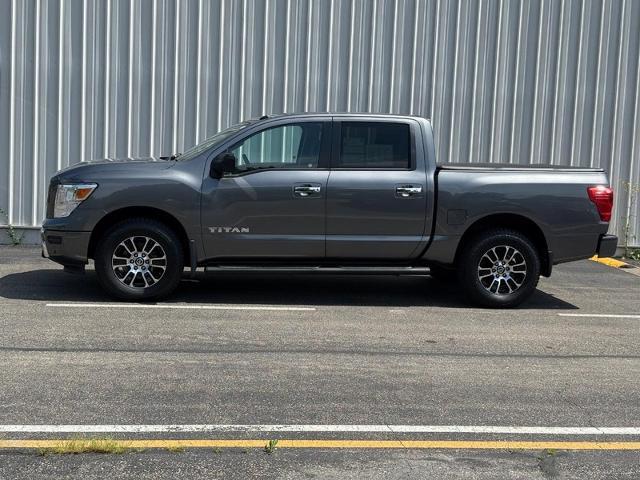 2021 Nissan Titan Crew Cab SV 4x4