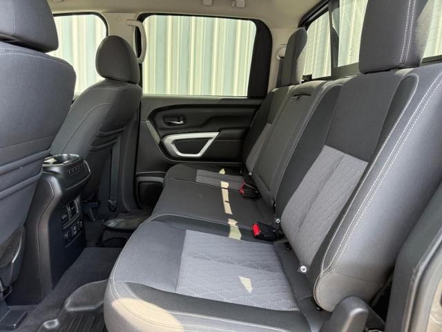 2021 Nissan Titan Crew Cab SV 4x4