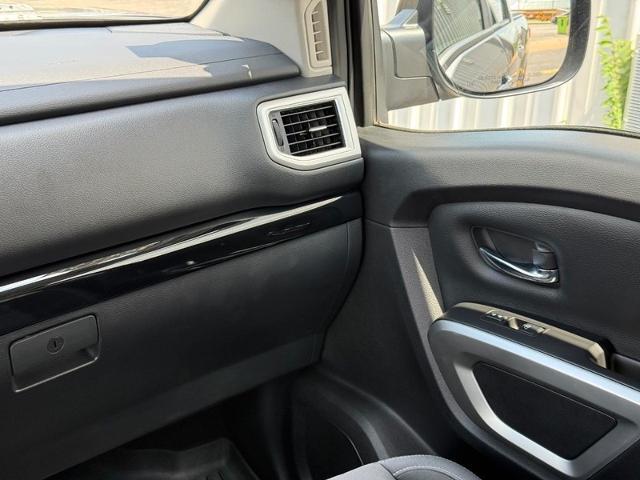 2021 Nissan Titan Crew Cab SV 4x4