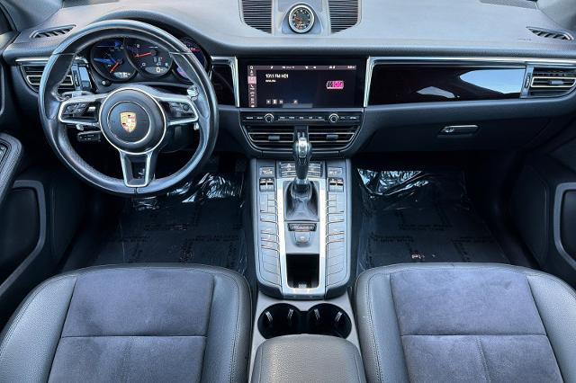 2021 Porsche Macan Base