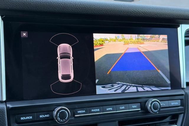 2021 Porsche Macan Base