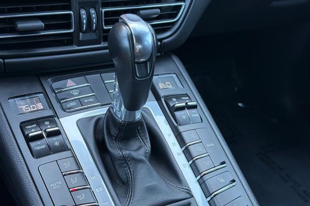 2021 Porsche Macan Base