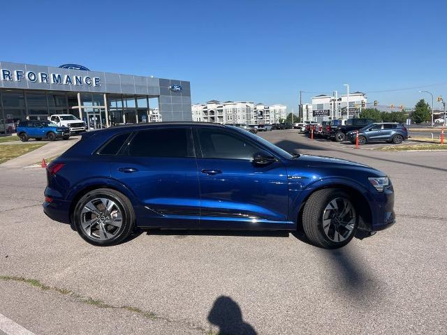 2021 Audi e-tron Premium quattro