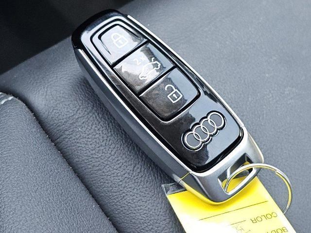 2021 Audi e-tron Premium quattro