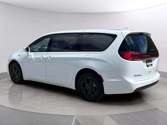 2022 Chrysler Pacifica Hybrid Touring L