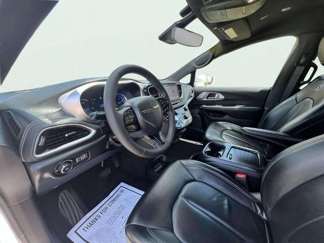2022 Chrysler Pacifica Hybrid Touring L