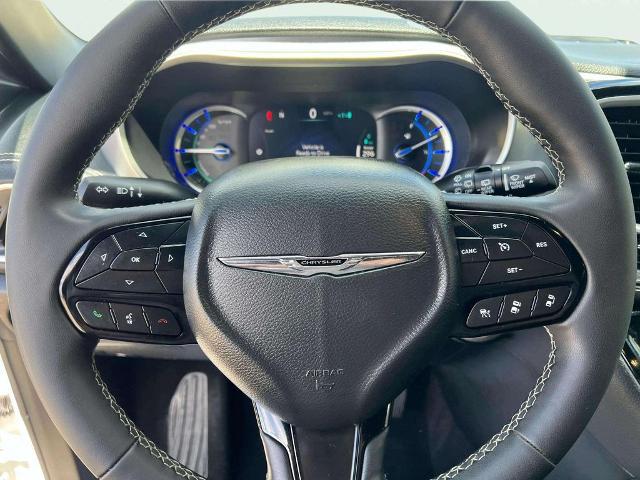 2022 Chrysler Pacifica Hybrid Touring L