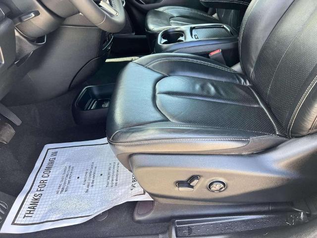 2022 Chrysler Pacifica Hybrid Touring L