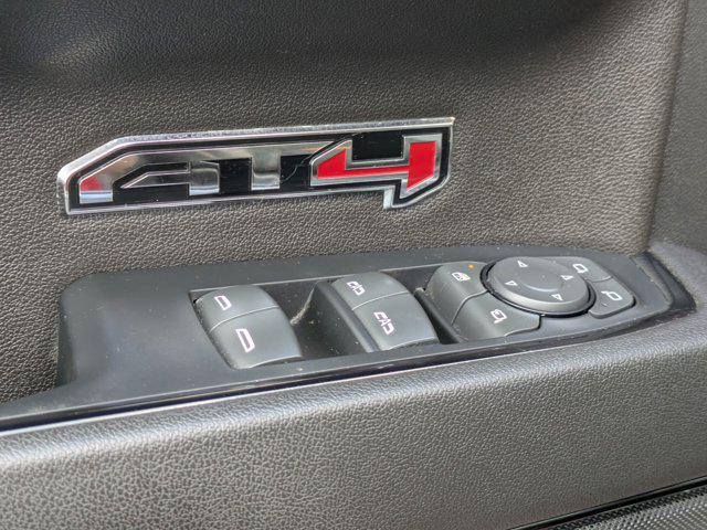 2023 GMC Sierra 1500 4WD Crew Cab Short Box AT4