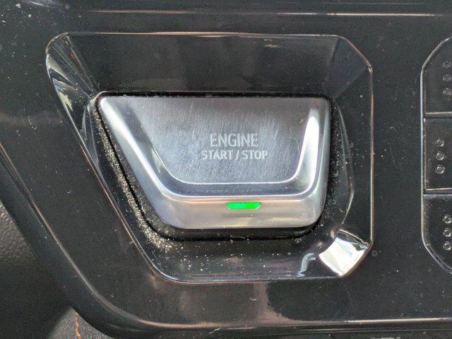 2023 GMC Sierra 1500 4WD Crew Cab Short Box AT4