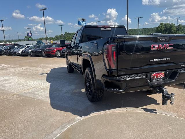 2024 GMC Sierra 2500HD 4WD Crew Cab Standard Bed AT4