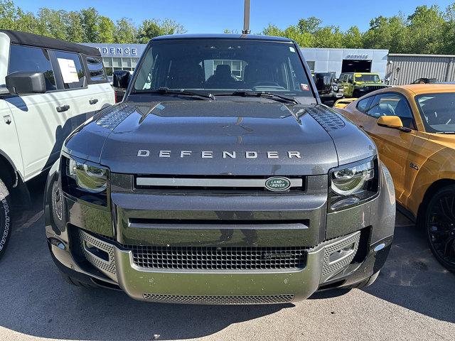 2023 Land Rover Defender 130 X-Dynamic SE