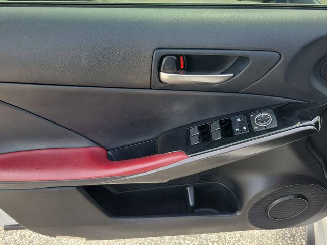2022 Lexus IS 300 Base