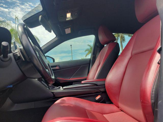 2022 Lexus IS 300 Base