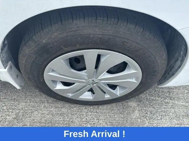 2024 Nissan Versa 1.6 S