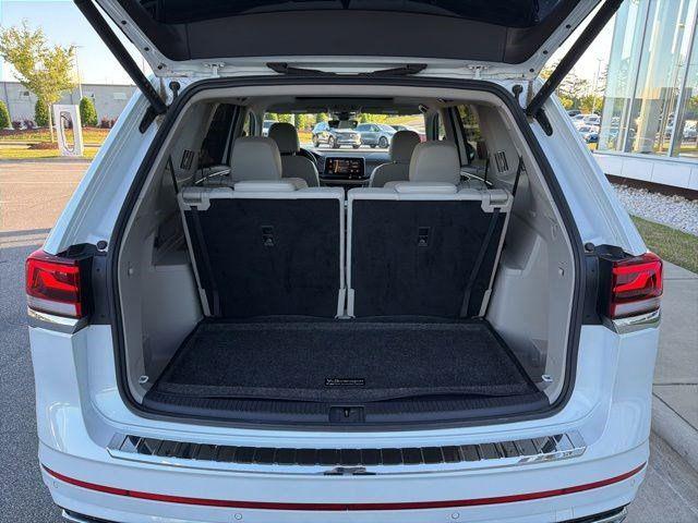 2024 Volkswagen Atlas 2.0T SEL Premium R-Line