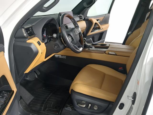 2023 Lexus LX Luxury